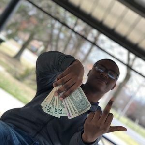 Meet your Posher, Myloo